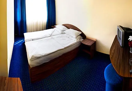 Rahovets Hotel