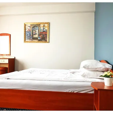 Rahovets Hotel